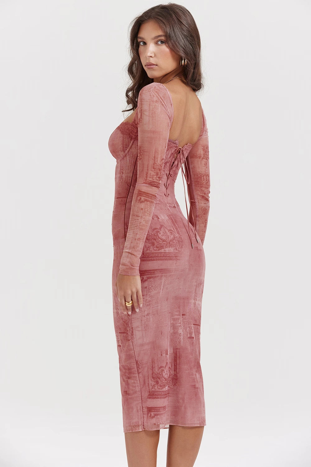 Fitted corset dress with underwired cups, designed for formal occasions. 5