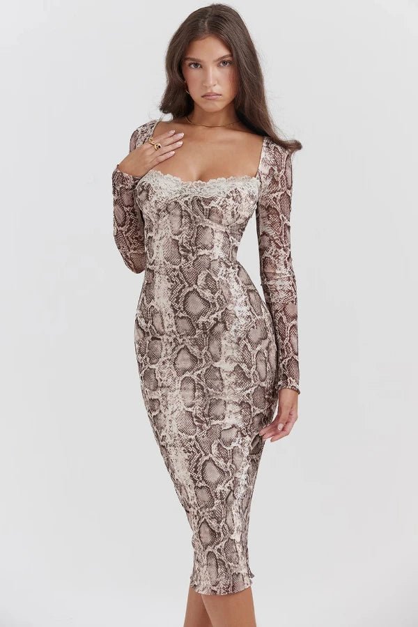 Fitted corset dress with underwired cups, designed for formal occasions. 9
