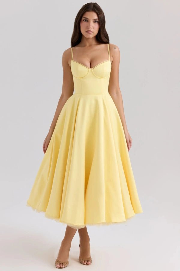 Elegant midi dress featuring a flowing tulle skirt, perfect for formal occasions. 10