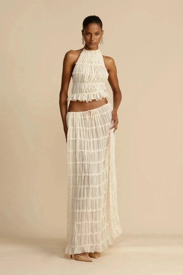 Elegant midi dress with a flattering silhouette, perfect for formal occasions. 0