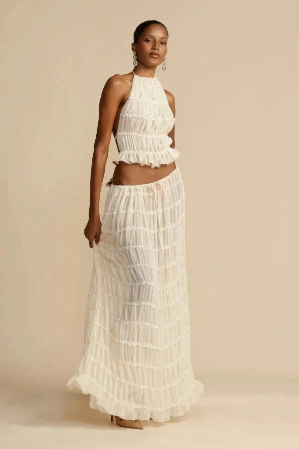 Elegant midi dress with a flattering silhouette, perfect for formal occasions. 5