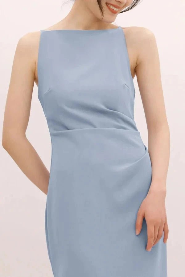 Elegant midi dress with a flowy silhouette, featuring a sleeveless straight neck design, perfect for formal occasions. 6