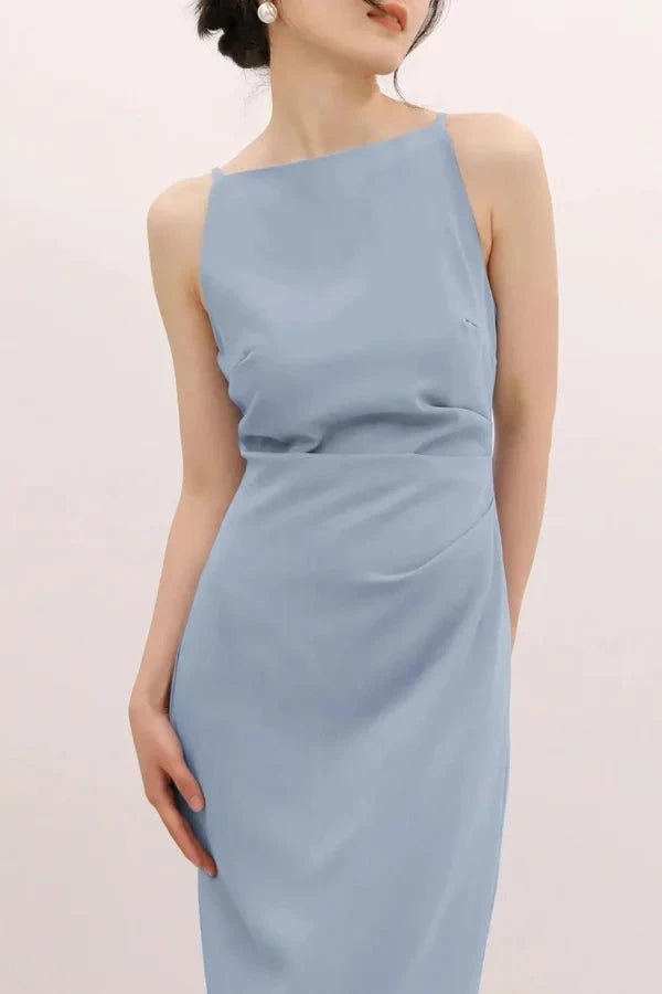 Elegant midi dress with a flowy silhouette, featuring a sleeveless straight neck design, perfect for formal occasions. 8