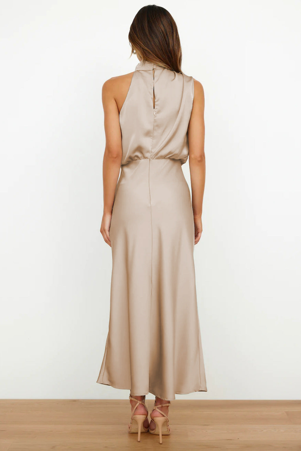 Halter Neck Long Dress | Elegant Flowy Design for Wedding Guests and Summer Events-Women’s Dresses-Mykonostore-Mykonostore