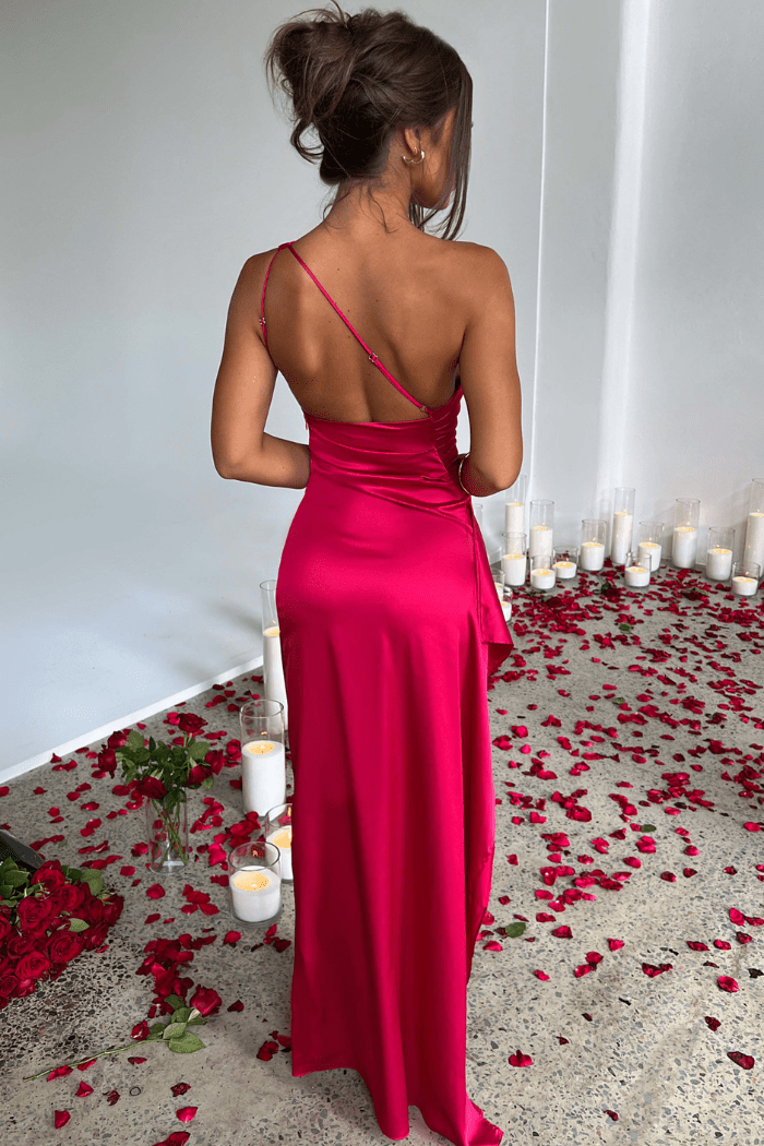 One-shoulder maxi dress featuring a thigh-high split, perfect for formal occasions. 6