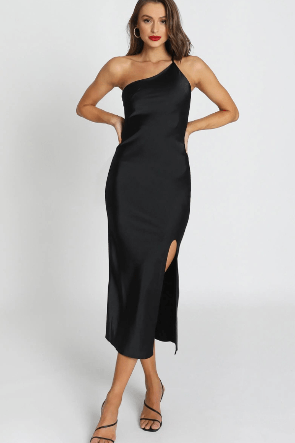 Maxi dress with an open back and thigh-high slit, perfect for formal occasions. 4