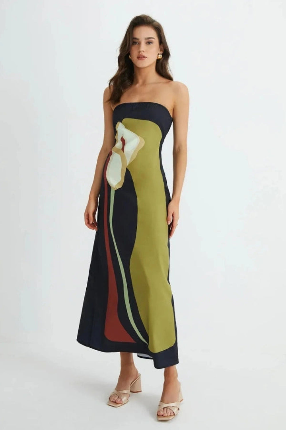 Strapless maxi dress with a column silhouette. 0
