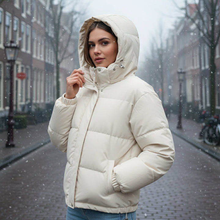 Livia – Dames Winterjas | Gevoerde Capuchon, Tijdloos Ontwerp - 4